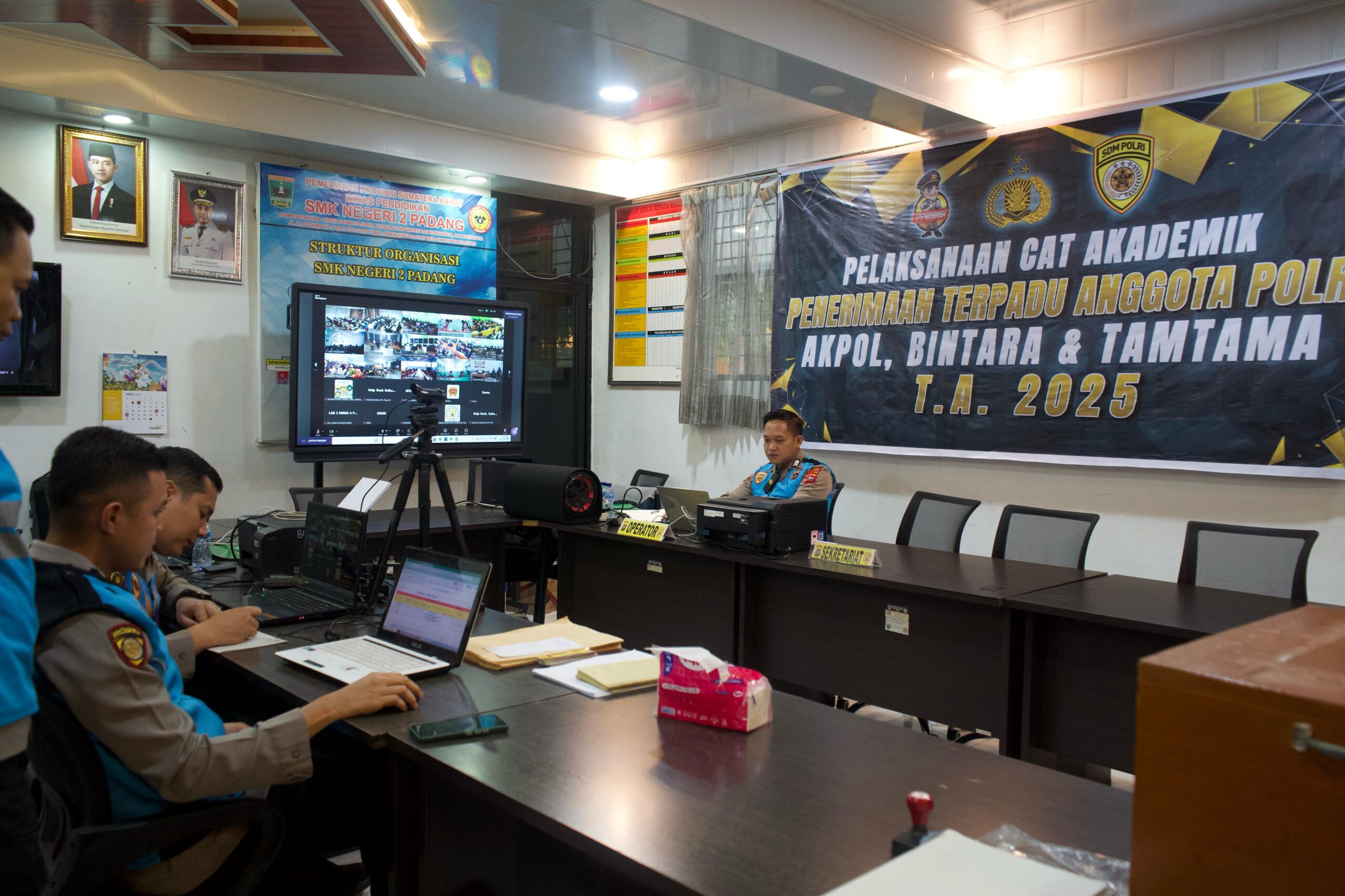 Transparansi Nomor Satu! Bidhumas Polda Sumbar Liput Langsung Uji Akademik Calon Taruna Akpol